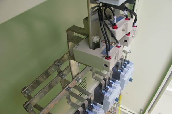 济源配电柜-应急照明配电柜使用对工作人员的具